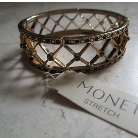 NWT MONET Green Rhinestones Stretch Bracelet - Picture 2 of 3